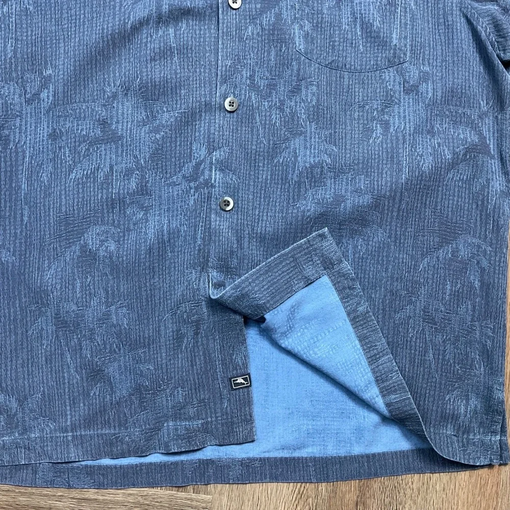Tommy Bahama Silk Palm Tree Print Button Up‎ Camp Shirt Mens Large Blue Classy